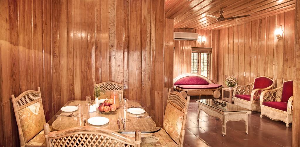 Hotel Woods N Spice - Thekkady à Kumily Extérieur photo