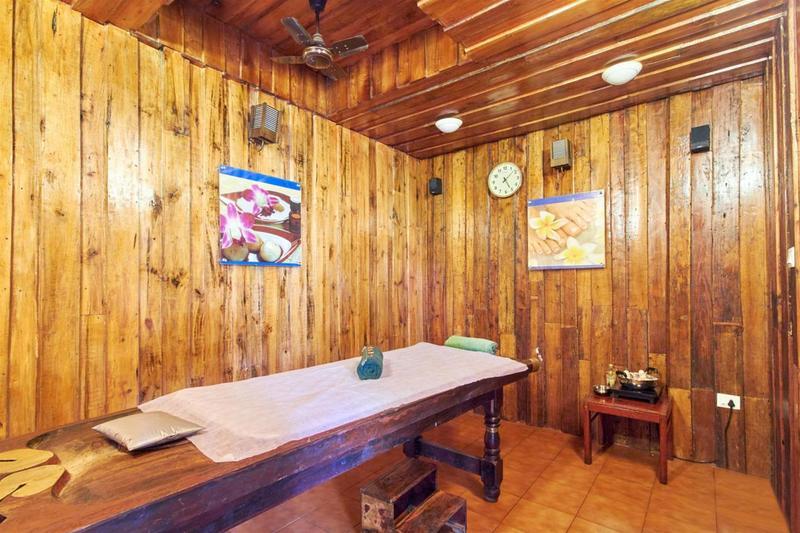 Hotel Woods N Spice - Thekkady à Kumily Extérieur photo